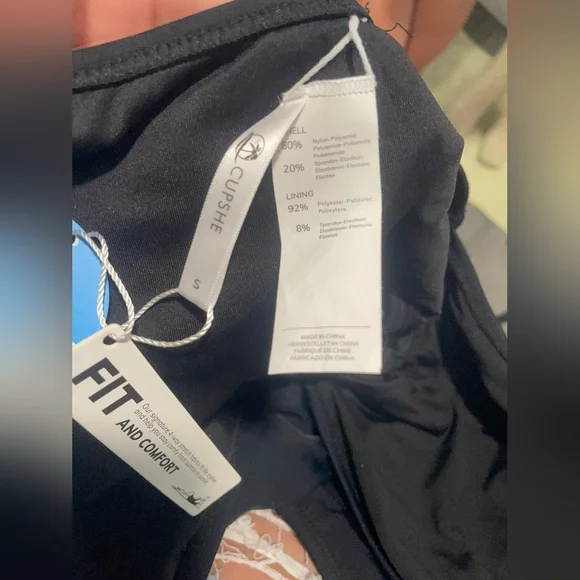 😍Cupshe Black Women One Piece Swimsuit Size S 😍 - Picture 4 of 5